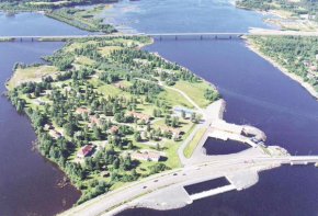  Huoneistohotelli Jokikeskus  Кеми